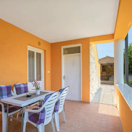 Hébergement de vacances Holiday Edo *